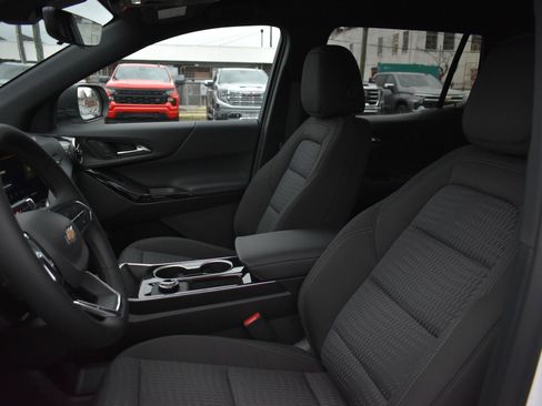 New 2026 Chevrolet Equinox LT w/ Safety and Technology Package image 14