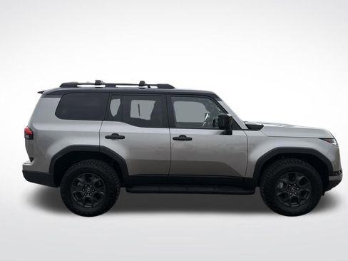 Used 2024 Lexus GX 550 image 8