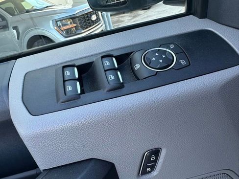 Certified 2022 Ford F250 XL w/ Power Equipment Group image 25