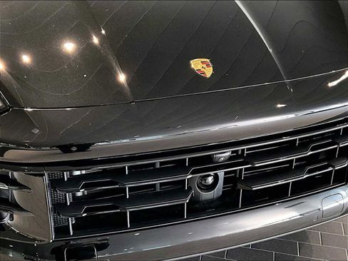 New 2026 Porsche Cayenne AWD/4WD image 30