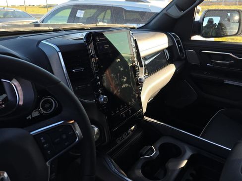 Used 2025 RAM 1500 Laramie w/ Night Edition image 7