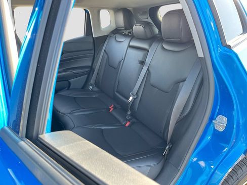 Used 2022 Jeep Compass Trailhawk AWD/4WD image 22