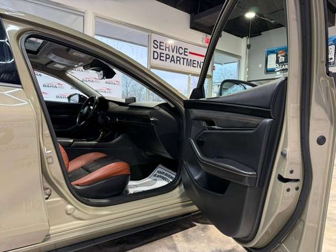 Used 2024 MAZDA MAZDA3 s image 41