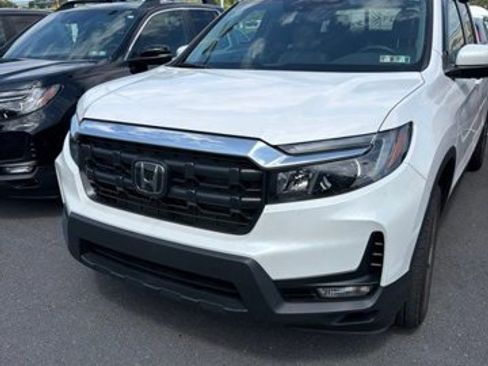 Used 2025 Honda Ridgeline RTL image 2