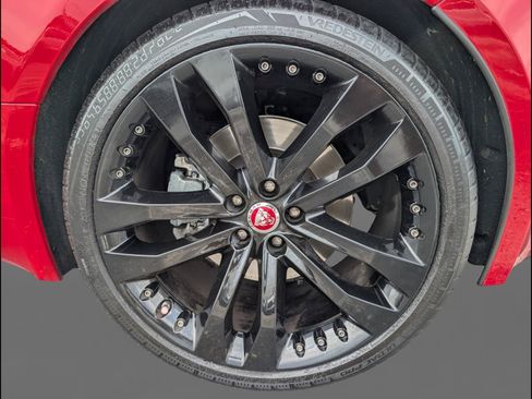 Used 2019 Jaguar F-TYPE Coupe RWD image 25