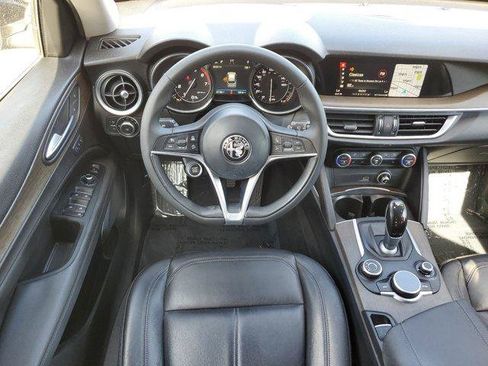 Used 2018 Alfa Romeo Stelvio Ti AWD/4WD image 14