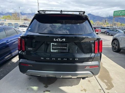 Used 2022 Kia Sorento SX Prestige w/ Rust Color Package image 6