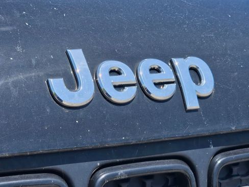Used 2021 Jeep Renegade Sport FWD image 6