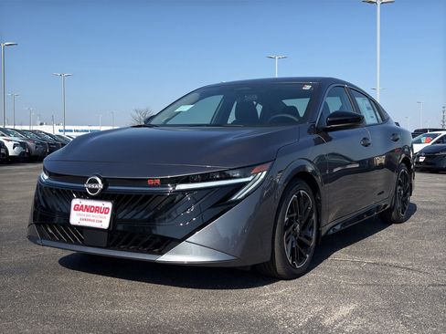 New 2026 Nissan Sentra SR image 2