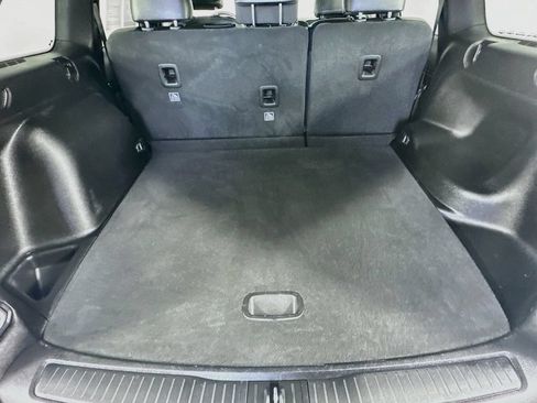 Certified 2023 Jeep Grand Cherokee Altitude AWD/4WD image 37