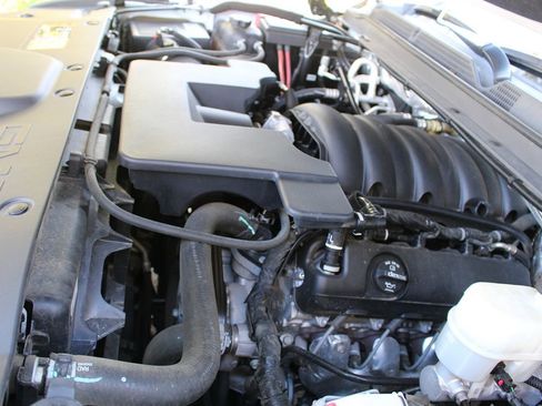 Used 2018 GMC Yukon XL SLT image 50