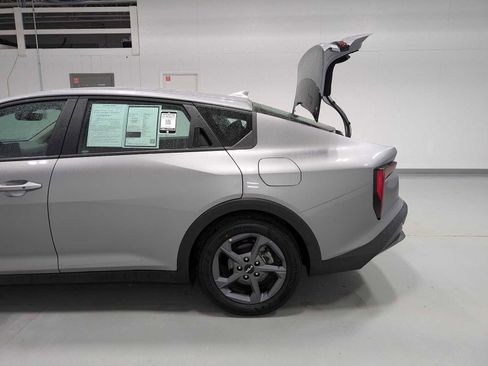 Certified 2025 Kia K4 FWD image 11