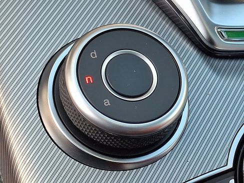 New 2025 Alfa Romeo Stelvio Sprint image 17