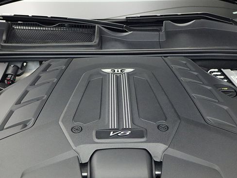 New 2025 Bentley Bentayga image 26