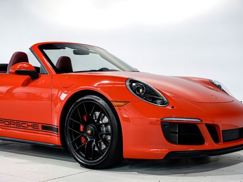 Used 2018 Porsche 911 Carrera GTS image 44