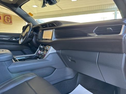 Used 2021 GMC Yukon Denali w/ Denali Ultimate Package image 27