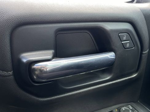 Used 2021 GMC Sierra 1500 Elevation image 12