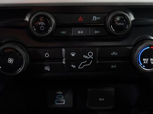 New 2025 Ford F550 4x4 Regular Cab Super Duty image 29