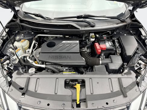 Used 2023 Nissan Rogue S image 24