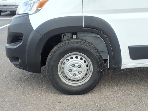 Used 2025 RAM ProMaster 2500 w/ Premium Convenience Group image 9