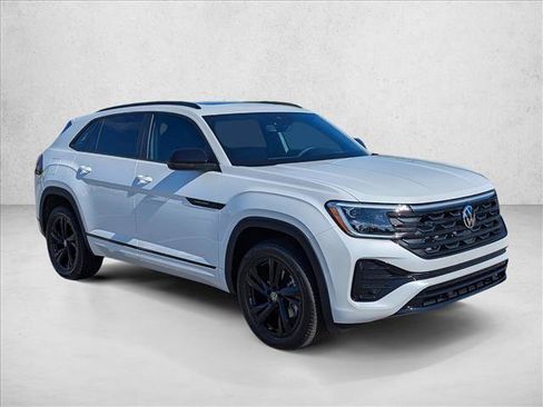 New 2026 Volkswagen Atlas Cross Sport SEL R-Line AWD/4WD image 3