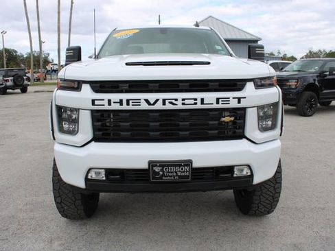 Used 2022 Chevrolet Silverado 2500 LT w/ Convenience Package image 2