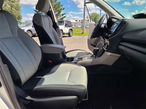 Used 2022 Subaru Forester image 18