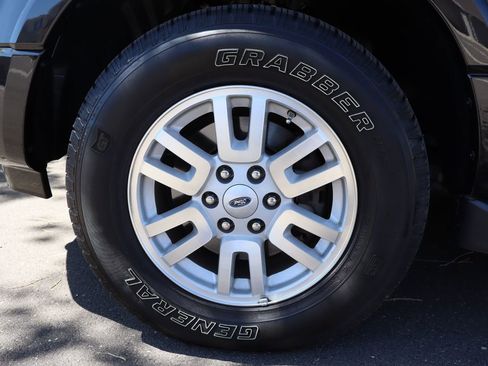 Used 2014 Ford Expedition XLT image 41