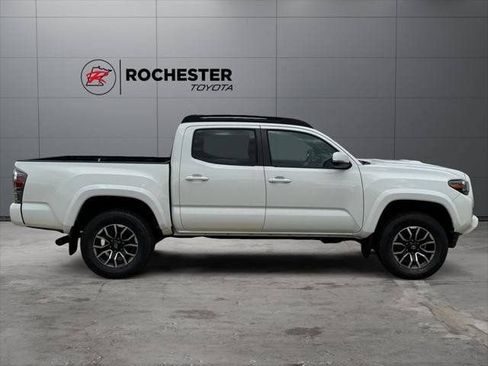 Certified 2023 Toyota Tacoma TRD Sport w/ Technology Package AWD/4WD image 36