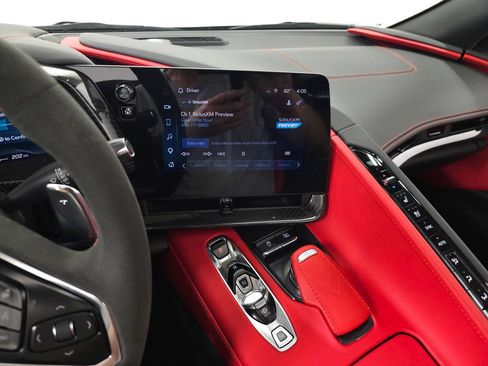 Used 2025 Chevrolet Corvette Z06 w/ Stealth Interior Trim Package RWD image 33