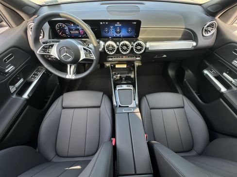 New 2026 Mercedes-Benz GLB 250 4MATIC image 28