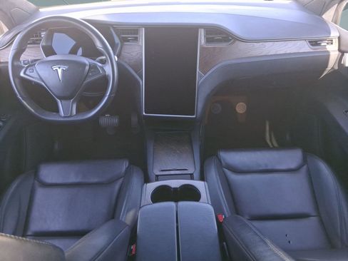 Used 2021 Tesla Model X Long Range image 15
