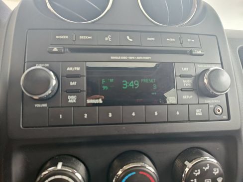 Used 2017 Jeep Patriot High Altitude AWD/4WD image 19