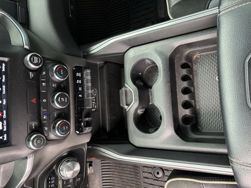 Used 2021 RAM 1500 Laramie w/ Sport Appearance Package AWD/4WD image 15