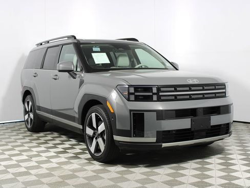 Used 2025 Hyundai Santa Fe Limited image 50