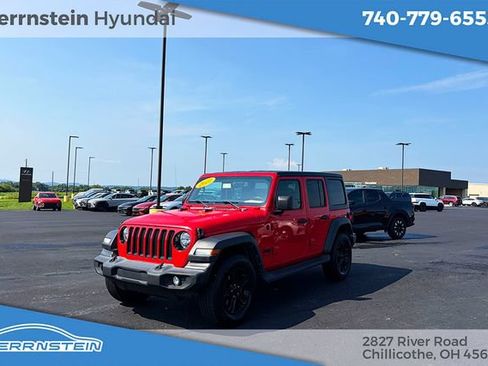 Used 2022 Jeep Wrangler Unlimited Sport AWD/4WD image 3