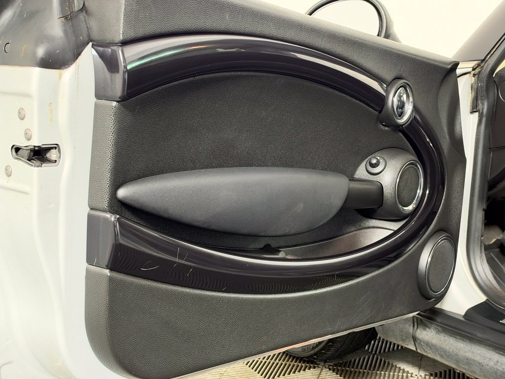 Used 2011 MINI Cooper S FWD image 30