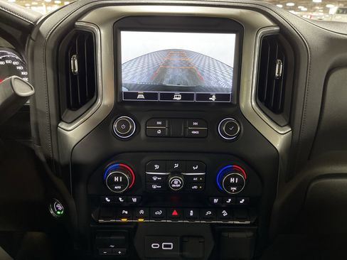 Used 2021 Chevrolet Silverado 1500 LTZ image 24