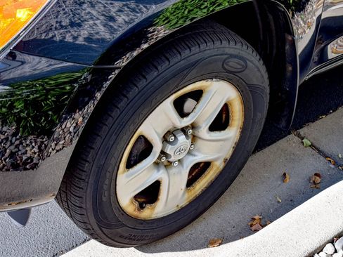 Used 2012 Toyota RAV4 4WD image 12
