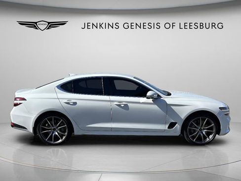 Used 2026 Genesis G70 2.5T image 3