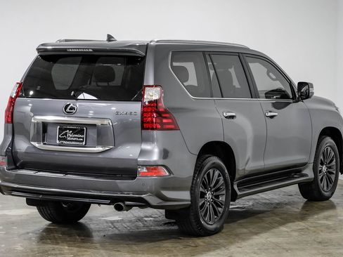 Used 2022 Lexus GX 460 Luxury w/ Sport Design Package image 8