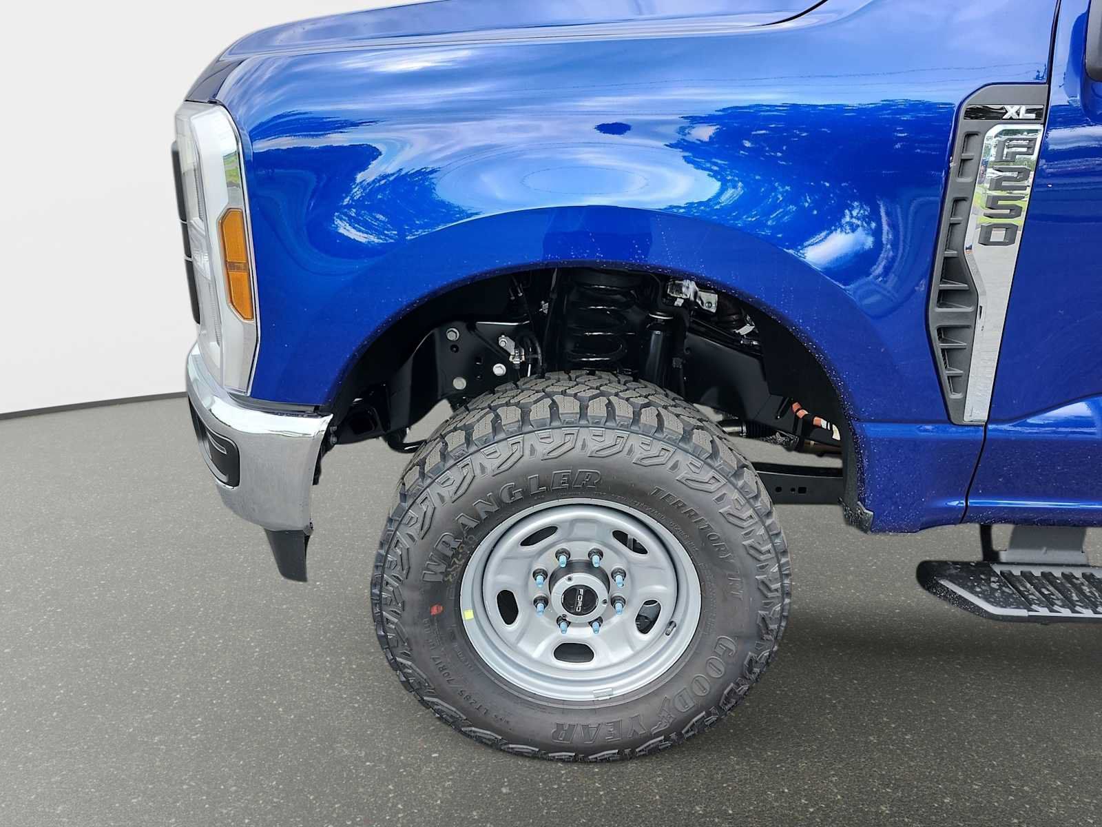 New 2026 Ford F250 XL w/ XL Off-Road Package AWD/4WD image 10