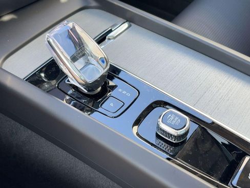 Certified 2026 Volvo V60 B5 Cross Country Ultra image 26