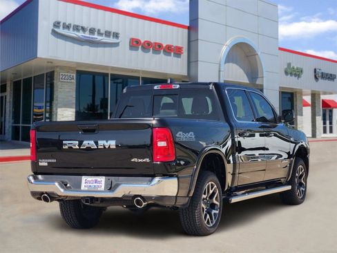 Used 2026 RAM 1500 Laramie w/ Off Road Group AWD/4WD image 5