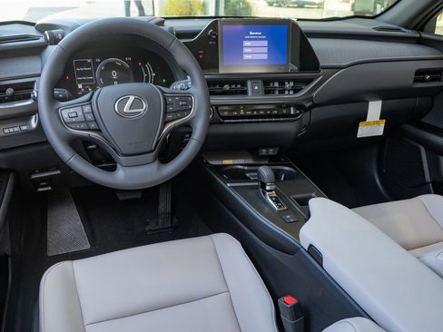 New 2026 Lexus UX 300h FWD image 11