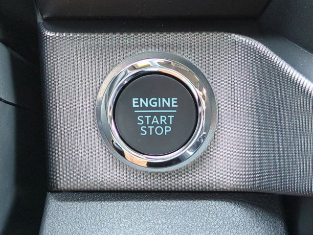 New 2026 Ford F250 Platinum w/ FX4 Off-Road Package AWD/4WD image 27