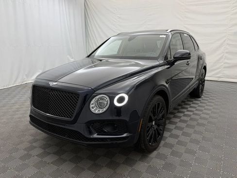 Used 2017 Bentley Bentayga AWD/4WD image 2