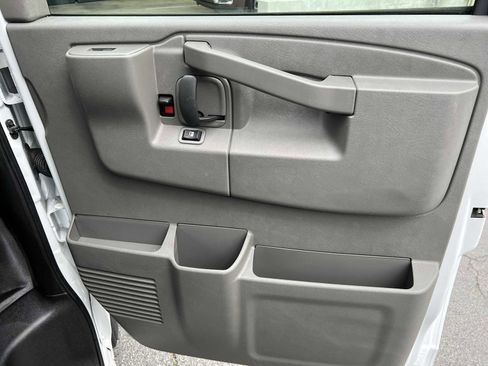 New 2025 GMC Savana 3500 w/ Power Convenience Package image 18