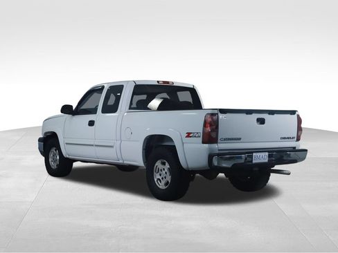 Used 2003 Chevrolet Silverado 1500 LS w/ Off-Road Package AWD/4WD image 10