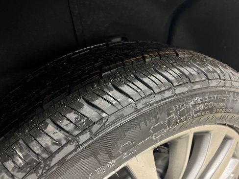 New 2026 Buick Enclave Avenir image 10